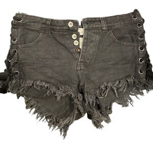 Vintage Havana low waisted distressed jean shorts